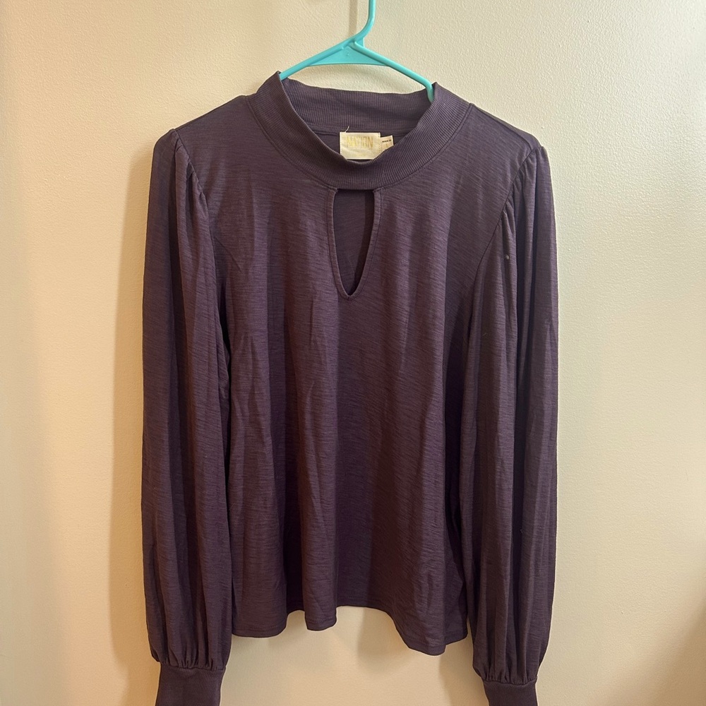 Nation LTD long sleeve key hole tee